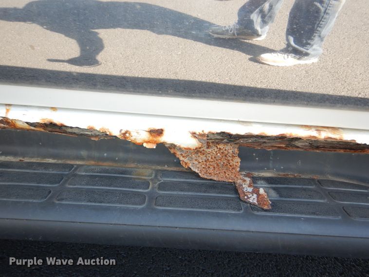 image for item DI2548 2004 Chevrolet Suburban 1500 SUV