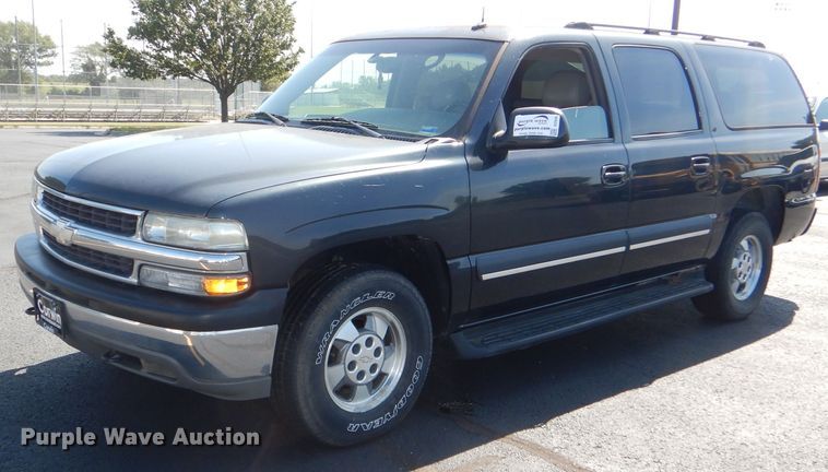 image for item DI2549 2003 Chevrolet Suburban 1500 LT SUV