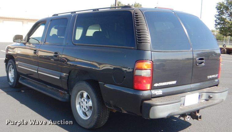 image for item DI2549 2003 Chevrolet Suburban 1500 LT SUV