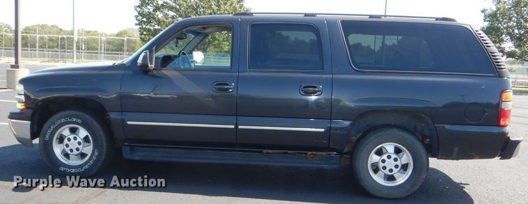 image for item DI2549 2003 Chevrolet Suburban 1500 LT SUV