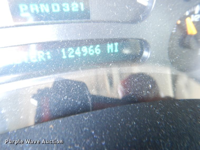 image for item DI2549 2003 Chevrolet Suburban 1500 LT SUV