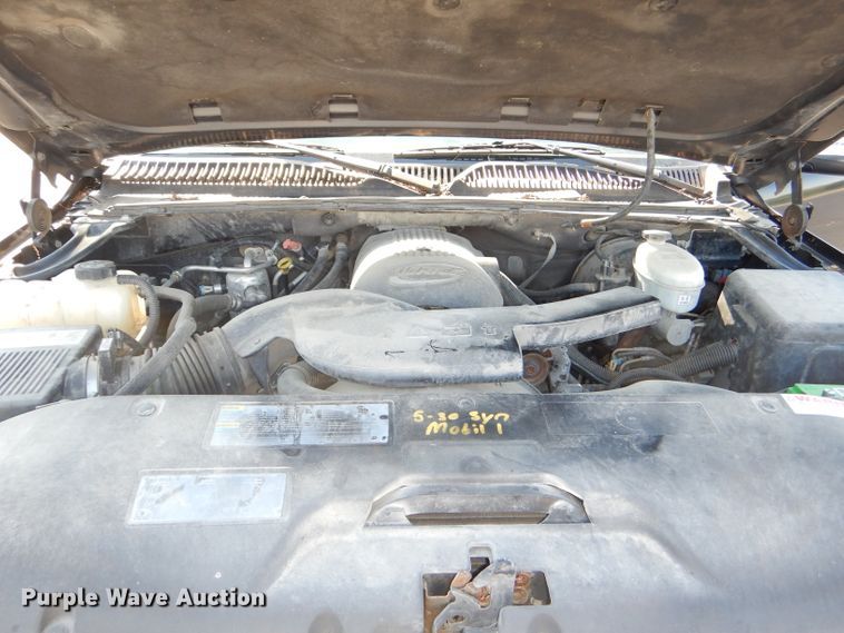 image for item DI2549 2003 Chevrolet Suburban 1500 LT SUV