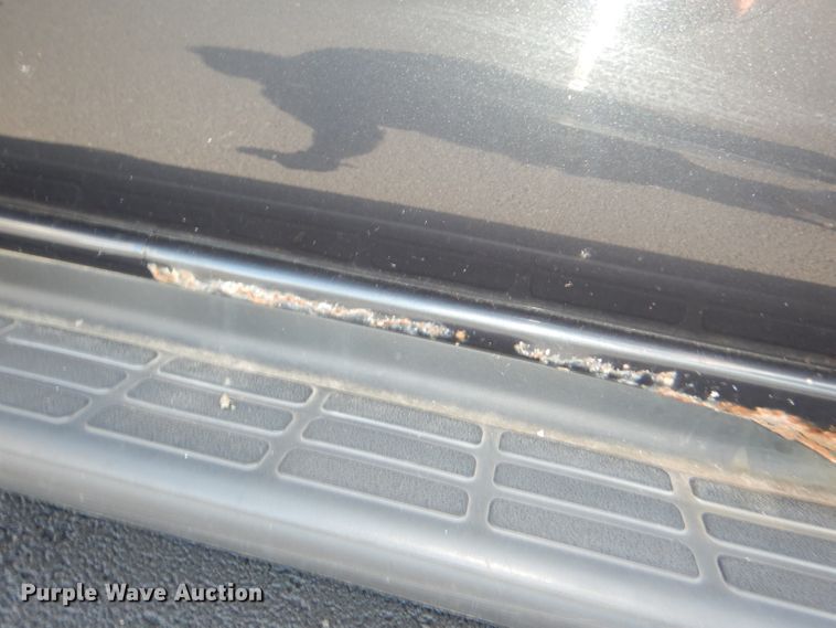 image for item DI2549 2003 Chevrolet Suburban 1500 LT SUV