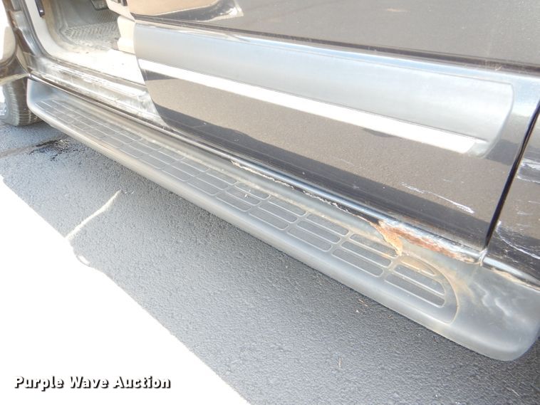 image for item DI2549 2003 Chevrolet Suburban 1500 LT SUV