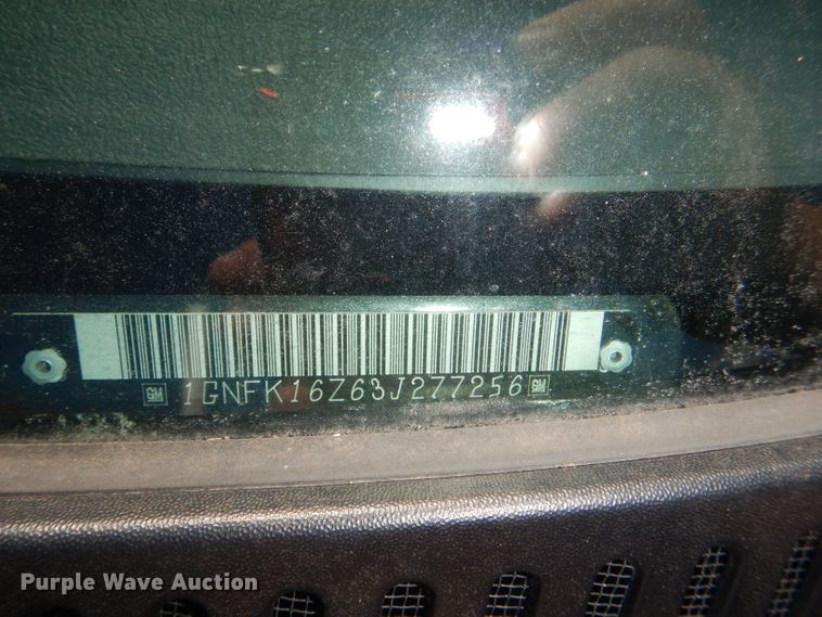 image for item DI2549 2003 Chevrolet Suburban 1500 LT SUV