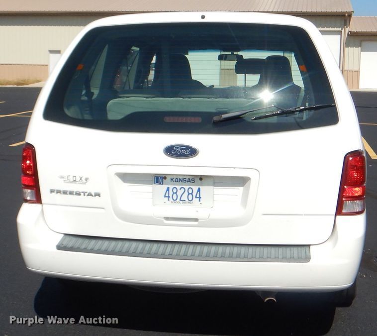 image for item DI2550 2005 Ford Freestar van