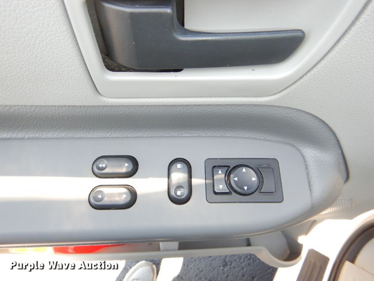 image for item DI2550 2005 Ford Freestar van