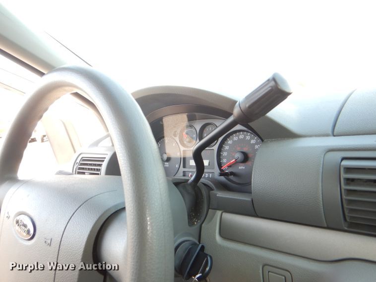 image for item DI2550 2005 Ford Freestar van