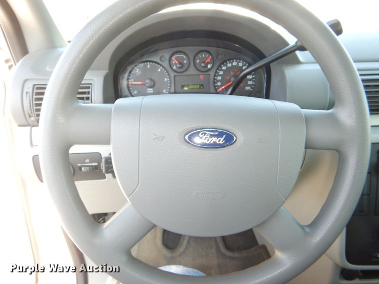 image for item DI2550 2005 Ford Freestar van