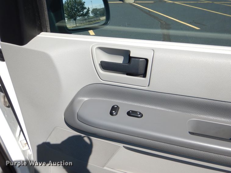 image for item DI2550 2005 Ford Freestar van