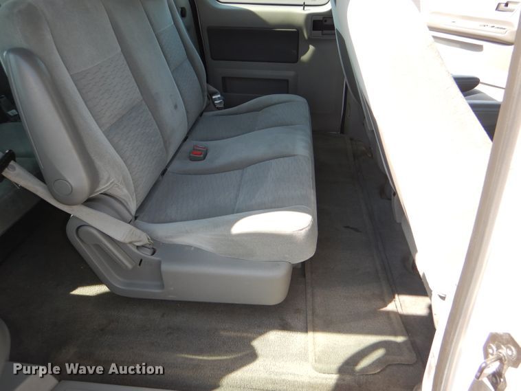 image for item DI2550 2005 Ford Freestar van