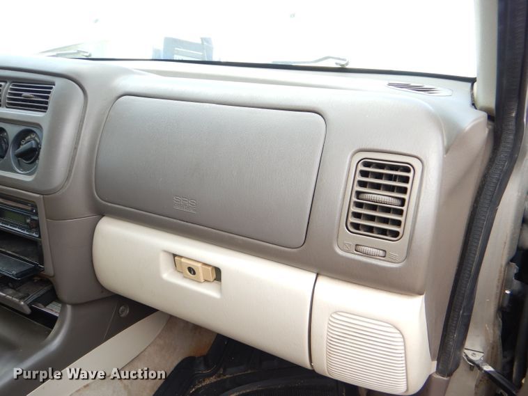 image for item DI2554 2002 Mitsubishi Montero Sport SUV