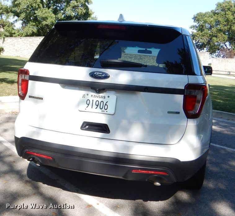 image for item DI2558 2016 Ford Explorer Police SUV