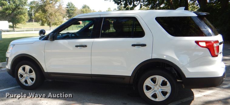image for item DI2558 2016 Ford Explorer Police SUV