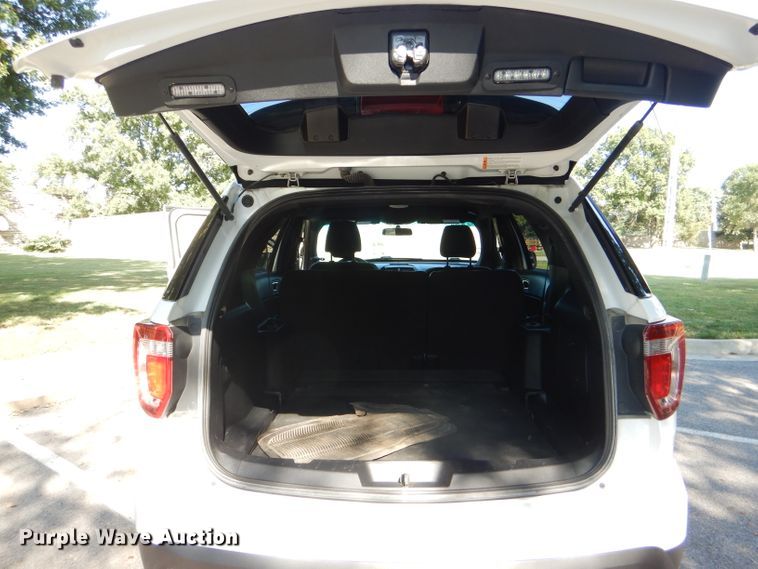 image for item DI2558 2016 Ford Explorer Police SUV