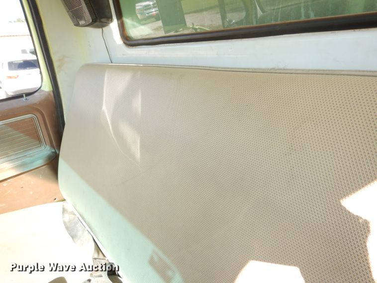 image for item DI2575 1980 Chevrolet Custom Deluxe C70 tanker fire truck