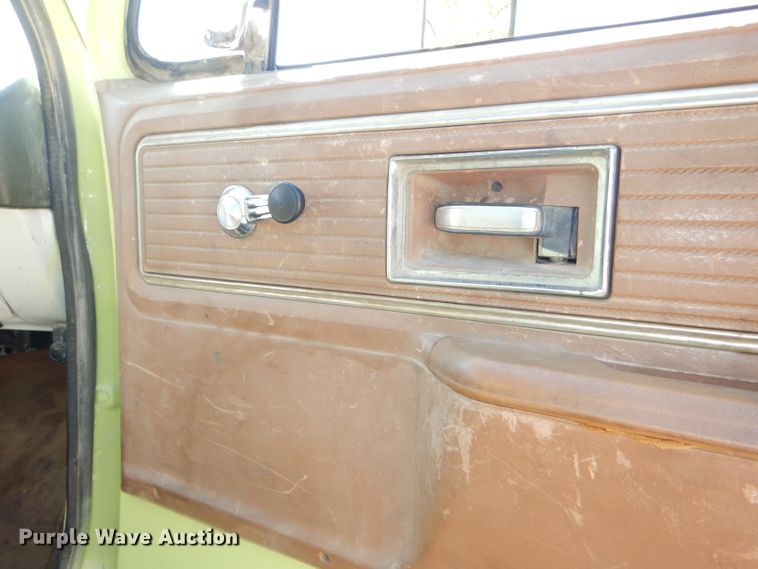 image for item DI2575 1980 Chevrolet Custom Deluxe C70 tanker fire truck