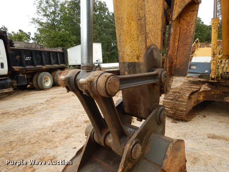 image for item EK9062 1993 Komatsu PC150-5 excavator