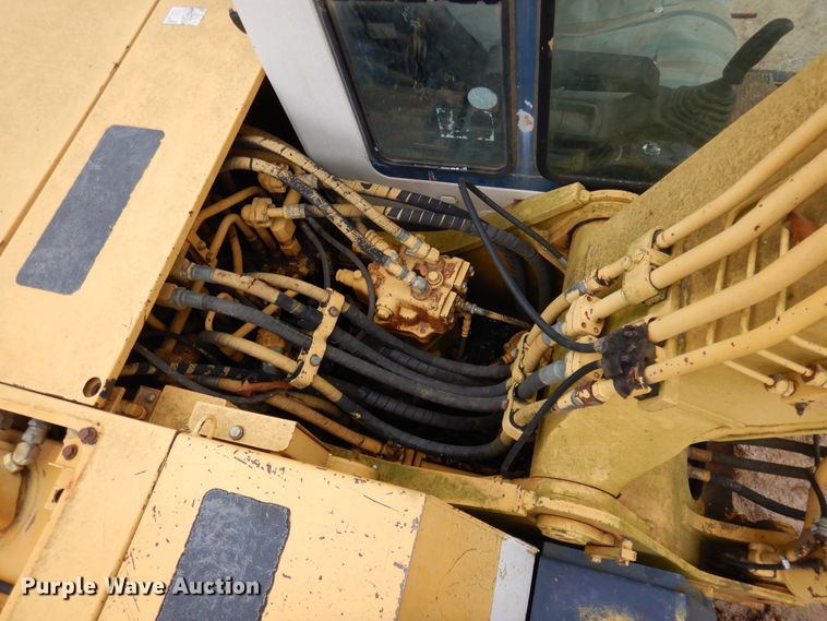 image for item EK9062 1993 Komatsu PC150-5 excavator