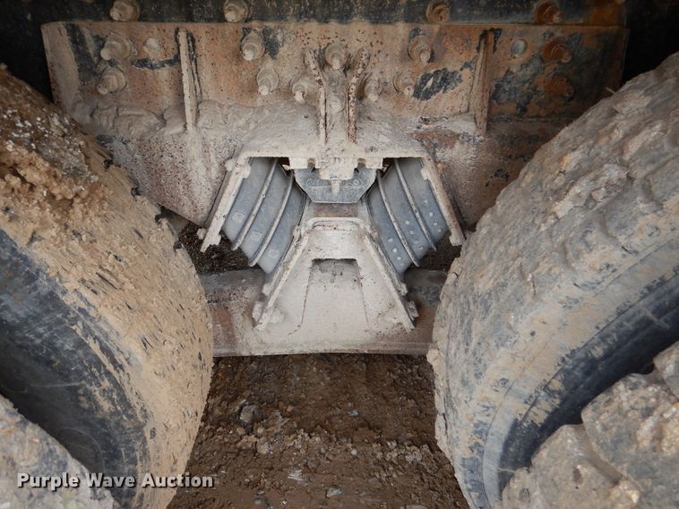 image for item EK9063 2003 International 7400 dump truck