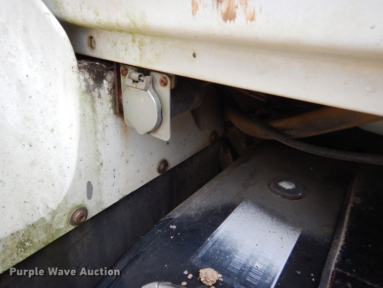 image for item EK9063 2003 International 7400 dump truck