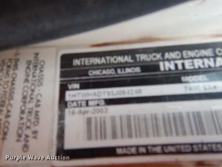 image for item EK9063 2003 International 7400 dump truck