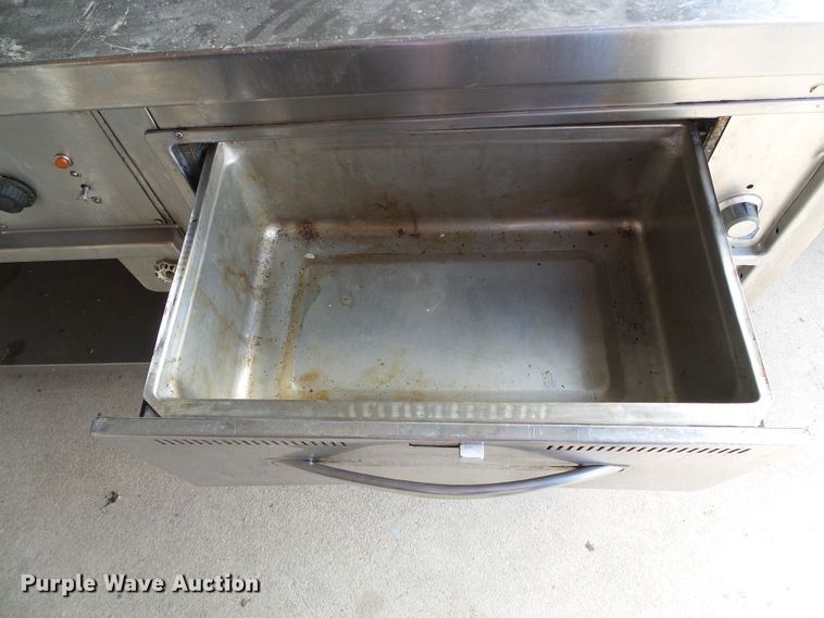image for item EQ9210 Stainless steel serving station