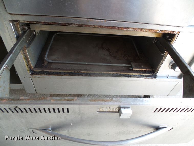 image for item EQ9210 Stainless steel serving station