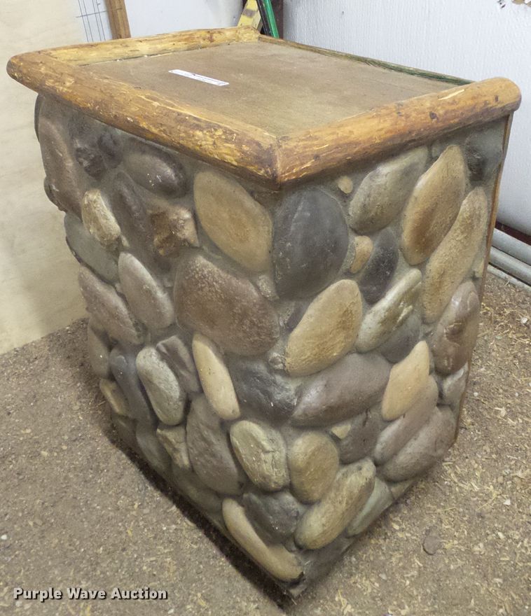 image for item EQ9214 Furniture