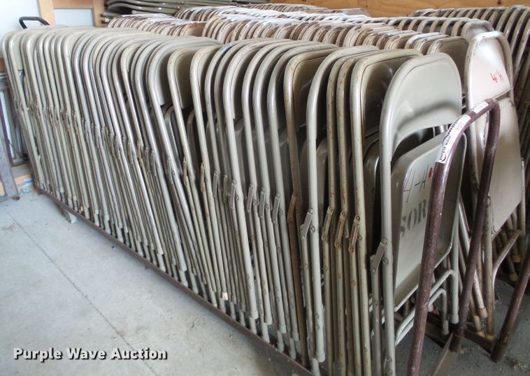 image for item EQ9218 Approximately 90 steel folding chairs