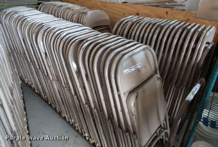 image for item EQ9219 Approximately 90 steel folding chairs