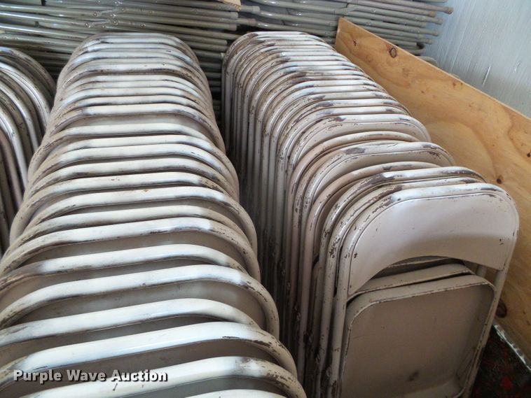 image for item EQ9219 Approximately 90 steel folding chairs