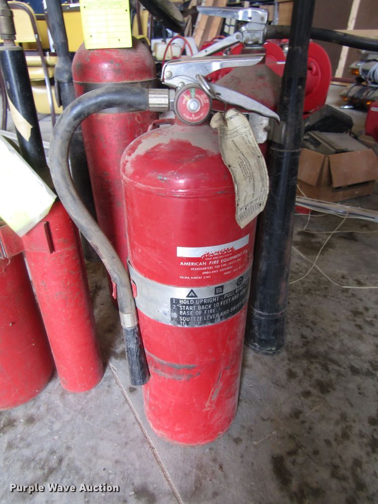 image for item EY9541 (5) fire extinguishers