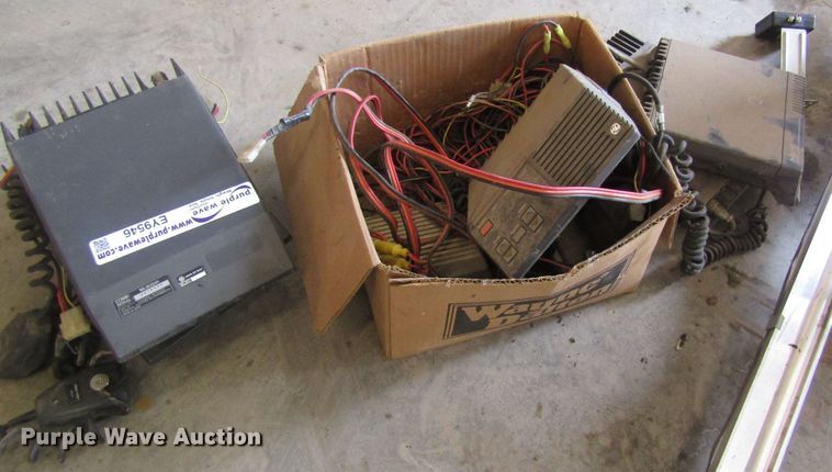 image for item EY9546 (6) GE two-way radios