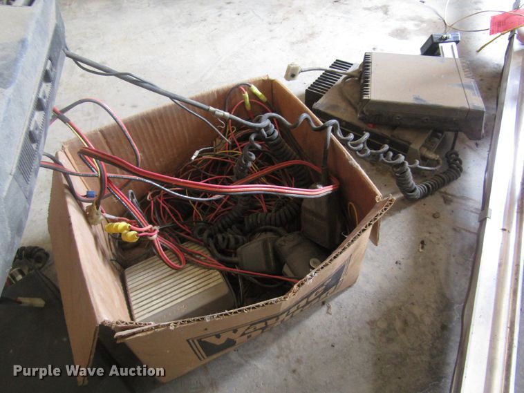 image for item EY9546 (6) GE two-way radios