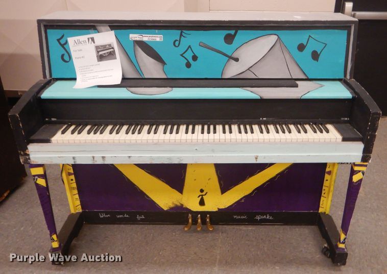 image for item FC9968 Story & Clark upright piano