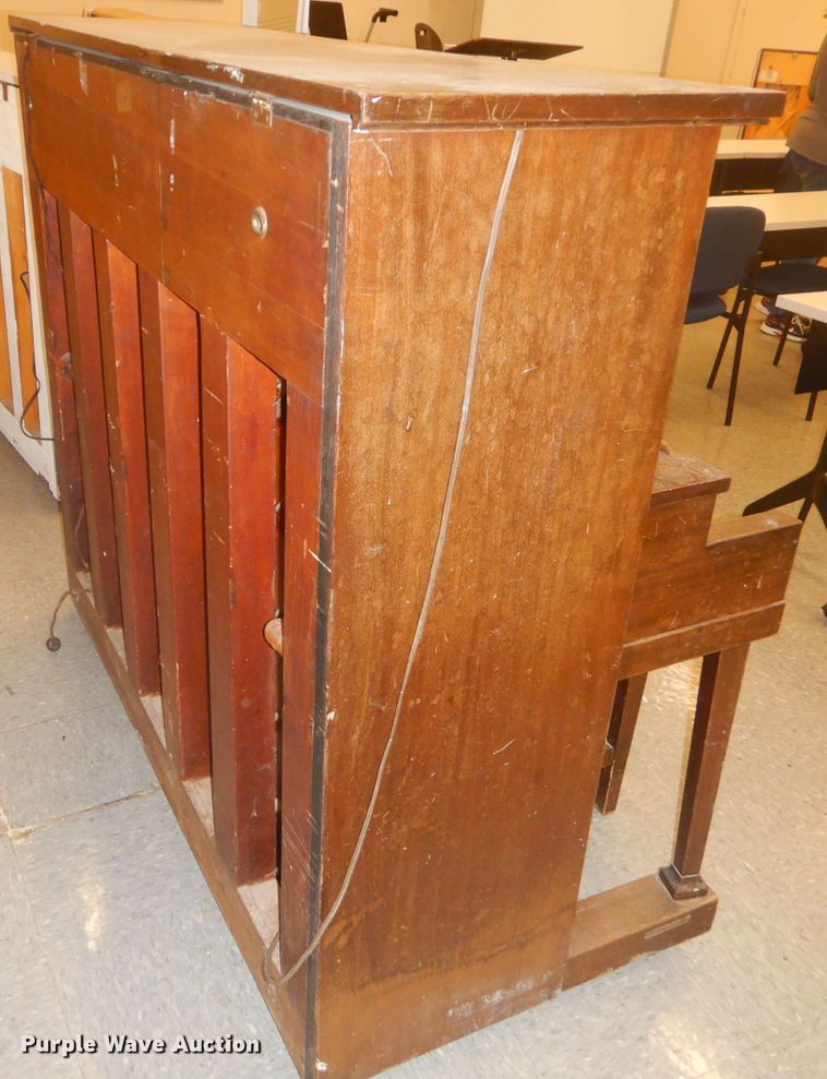 image for item FC9969 Lexington Boston upright piano