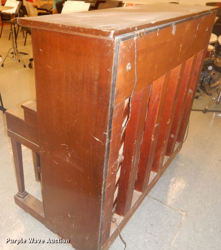 image for item FC9969 Lexington Boston upright piano