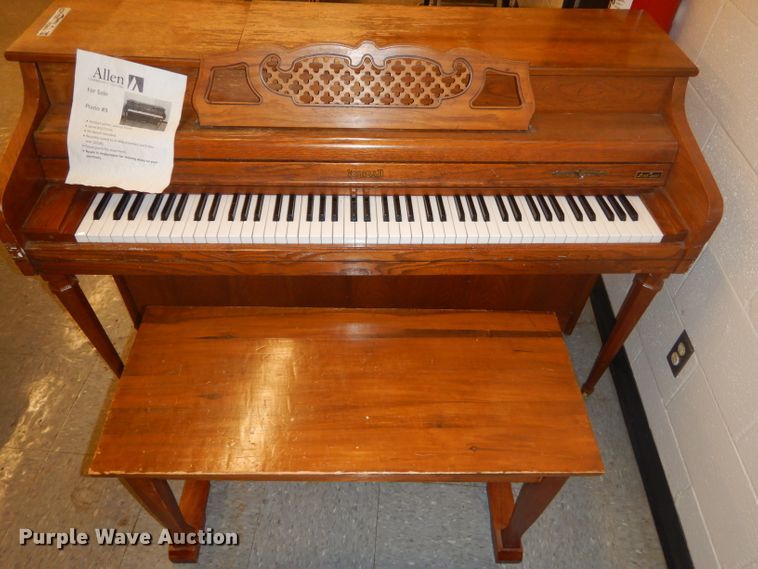 image for item FC9970 Kimball Spinet piano