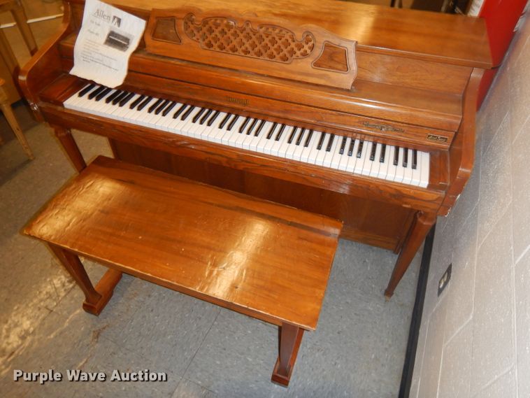 image for item FC9970 Kimball Spinet piano