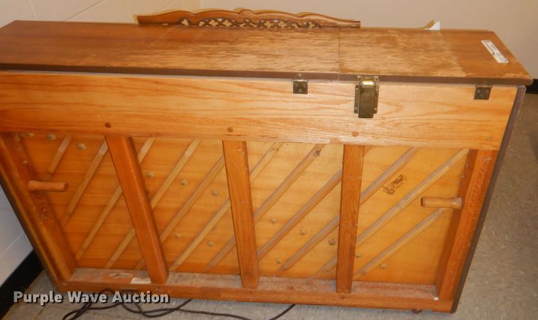 image for item FC9970 Kimball Spinet piano