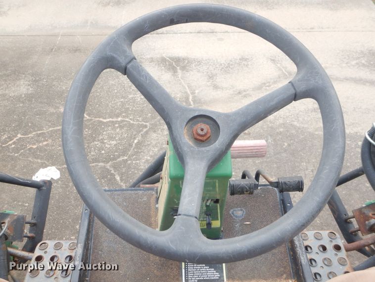 image for item FC9981 John Deere 3235 reel mower