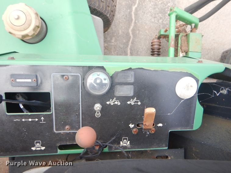 image for item FC9981 John Deere 3235 reel mower