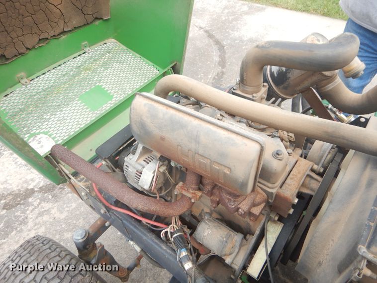 image for item FC9981 John Deere 3235 reel mower