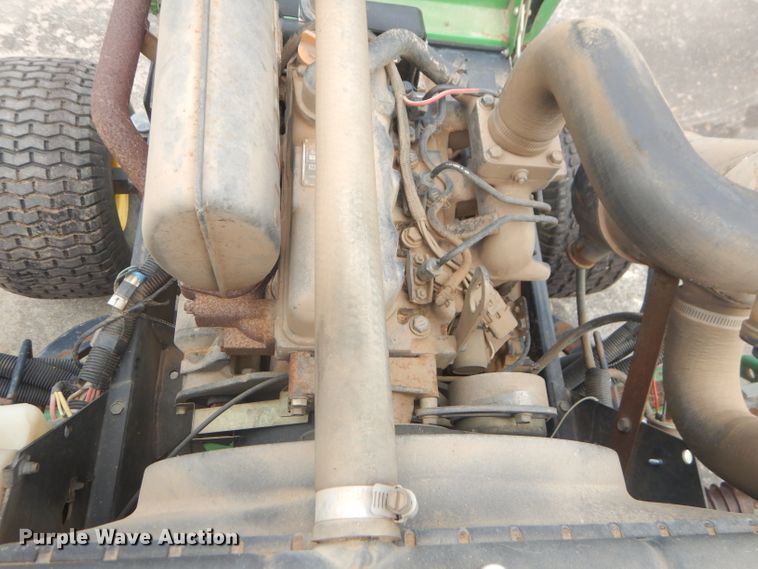 image for item FC9981 John Deere 3235 reel mower