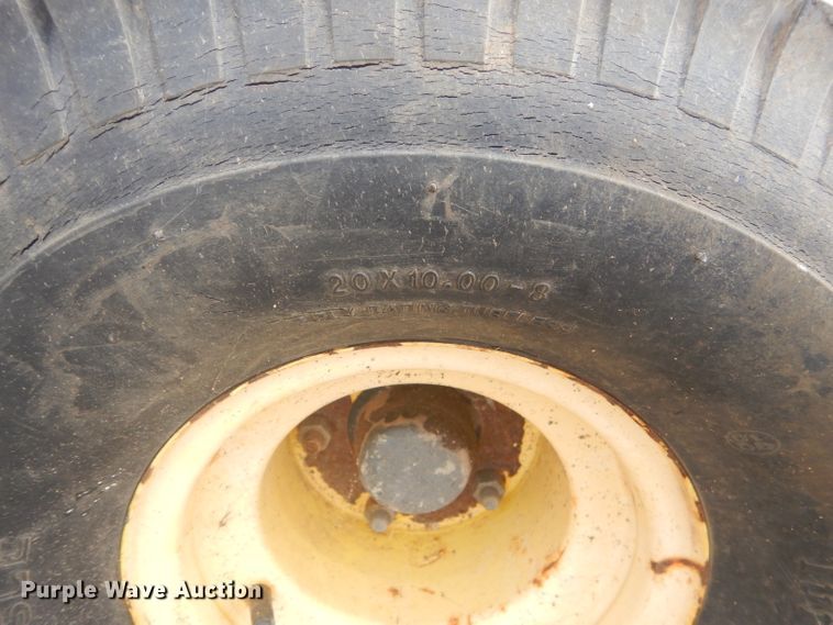 image for item FC9981 John Deere 3235 reel mower