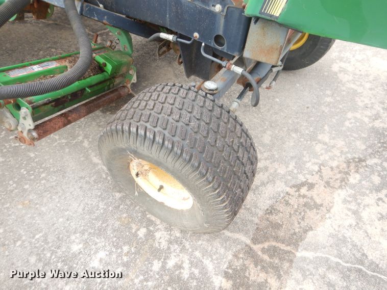 image for item FC9981 John Deere 3235 reel mower