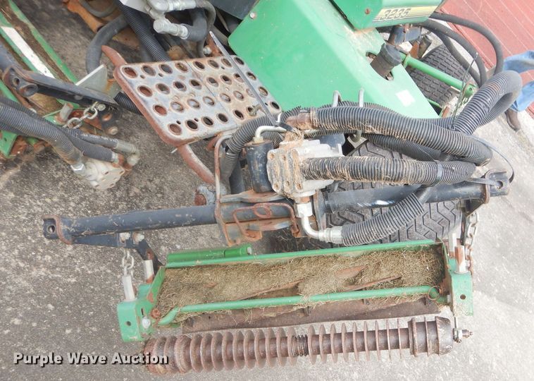 image for item FC9981 John Deere 3235 reel mower