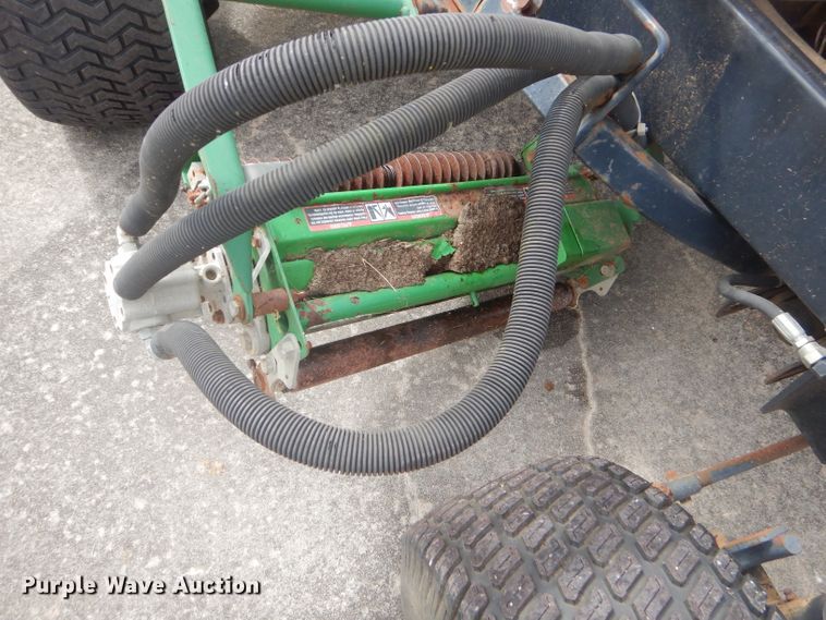 image for item FC9981 John Deere 3235 reel mower