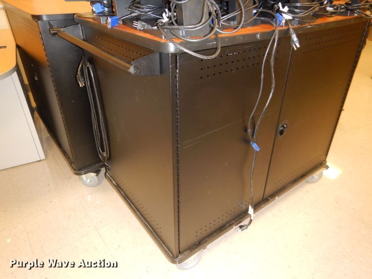 image for item FF9601 (4) charging carts